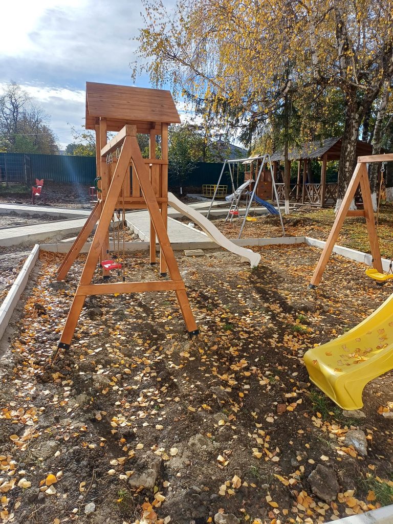 Rublenița, teren de joacă